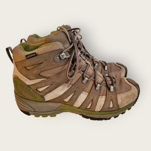 Merrell Avian Light Mid Waterproof Hiking Boots Women’s 7 Vibram Trail Shoes Tan